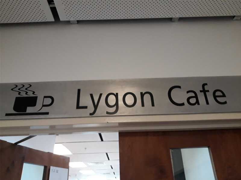Thiết bị quầy bar tại Lygon Cafe